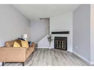 Photo #2: 2204462 Listing