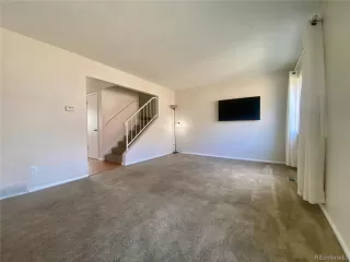 Photo #2: 2205506 Listing 