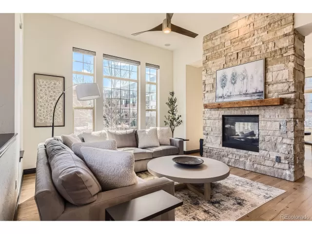 MLS: 2208814 Condo For Sale