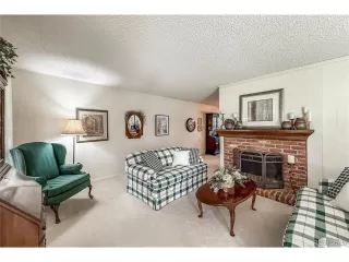 Photo #4: 2209037 Listing 