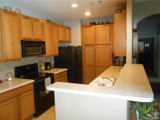 Photo #6: 2210897 Listing