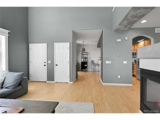 Photo #6: 2211017 Listing 