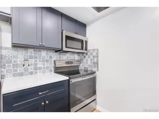 Photo #4: 2212356 Listing 