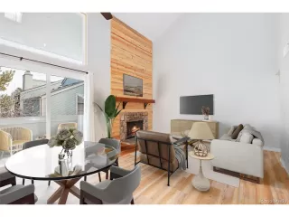 Photo #5: 2212356 Listing 