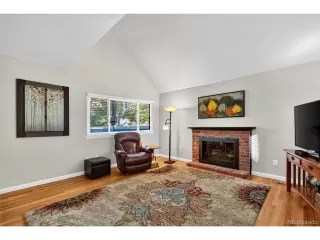 Photo #2: 2212806 Listing 