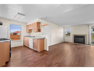 Photo #5: 2213062 Listing