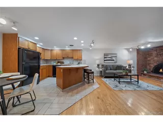 Photo #4: 2215022 Listing