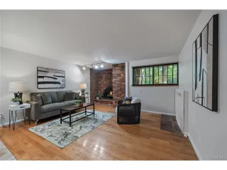 Photo #5: 2215022 Listing