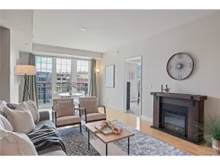 Photo #3: 2216754 Listing 