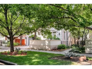 Photo #2: 2216962 Listing