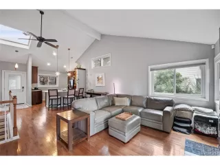 Photo #5: 2217121 Listing 