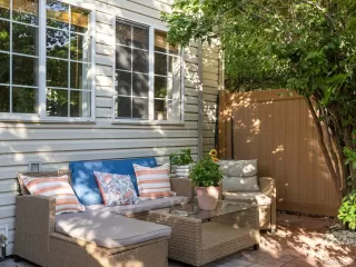 Photo #6: 2218918 Listing