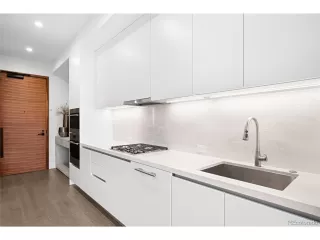 Photo #4: 2221208 Listing