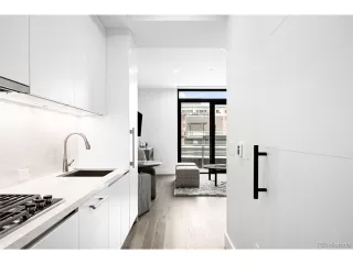 Photo #5: 2221208 Listing