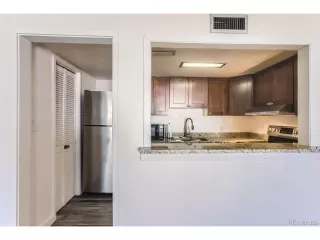 Photo #5: 2222919 Listing