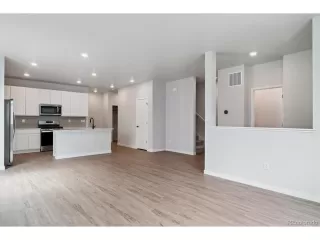 Photo #5: 2223643 Listing