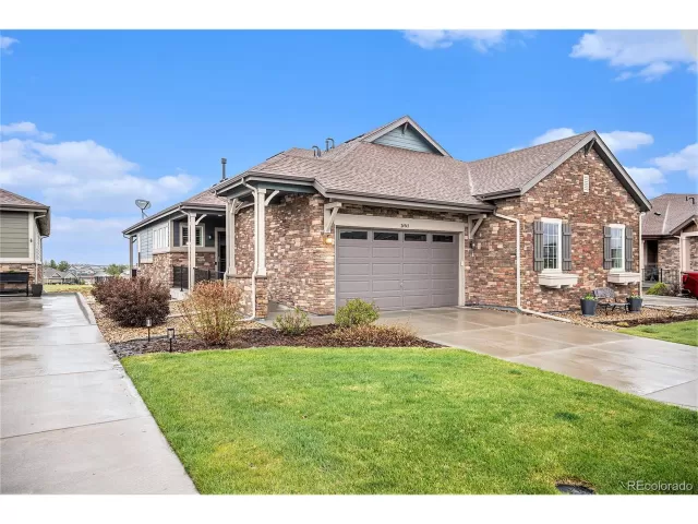 MLS: 2225945 Condo For Sale