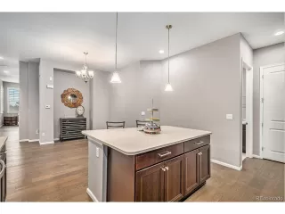 Photo #6: 2225945 Listing