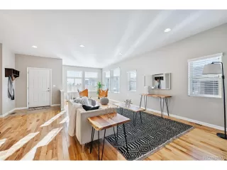 Photo #3: 2226677 Listing