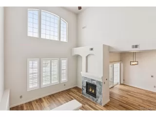 Photo #3: 2228563 Listing