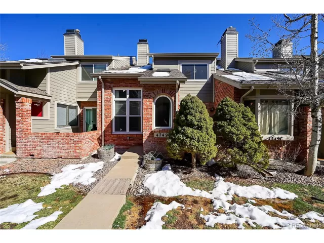MLS: 2229116 Condo For Sale