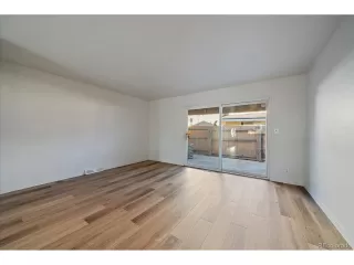 Photo #4: 2229476 Listing