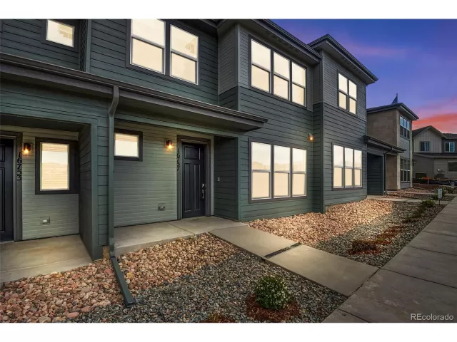 MLS: 2231802 Condo For Sale