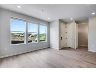 Photo #6: 2231802 Listing