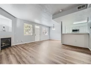 Photo #5: 2232134 Listing