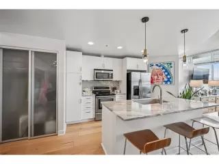 Photo #3: 2232965 Listing