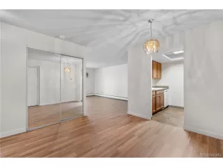 Photo #4: 2233499 Listing