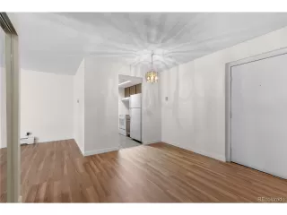 Photo #5: 2233499 Listing