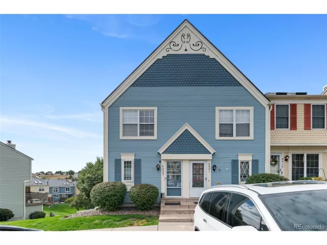 MLS: 2233532 Condo For Sale