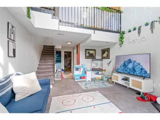 Photo #2: 2233532 Listing