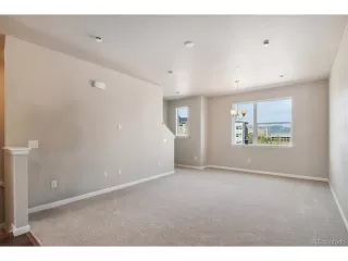 Photo #6: 2233715 Listing