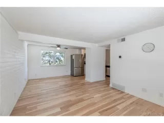 Photo #3: 2235401 Listing 