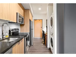 Photo #6: 2235809 Listing