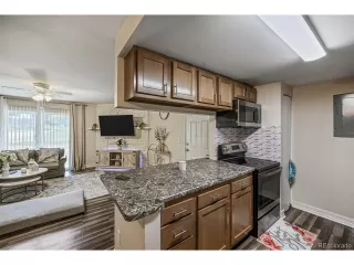 Photo #4: 2237386 Listing