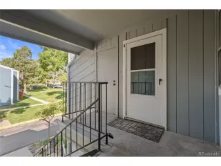 Photo #3: 2237953 Listing