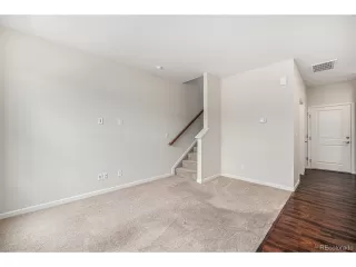 Photo #5: 2243910 Listing 