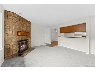 Photo #3: 2244068 Listing