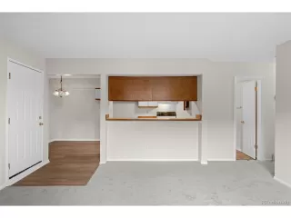 Photo #5: 2244068 Listing