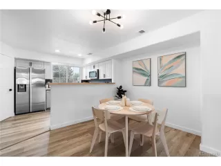 Photo #4: 2245815 Listing