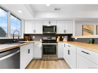 Photo #5: 2245815 Listing