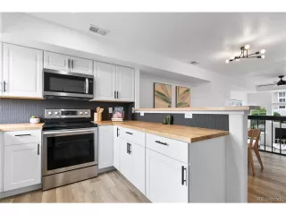 Photo #6: 2245815 Listing