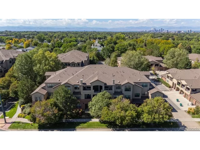 MLS: 2246652 Condo For Sale