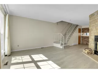 Photo #4: 2247045 Listing