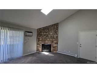 Photo #4: 2250217 Listing