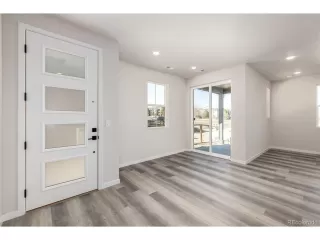 Photo #5: 2256626 Listing