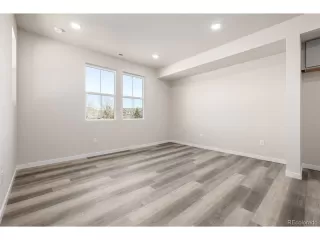 Photo #6: 2256626 Listing